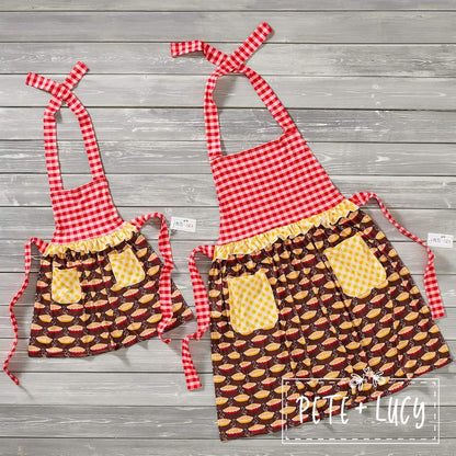 Mommy and Me Holiday Aprons